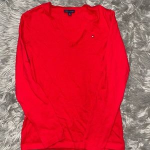 TOMMY HILFIGER red long sleeve vneck
